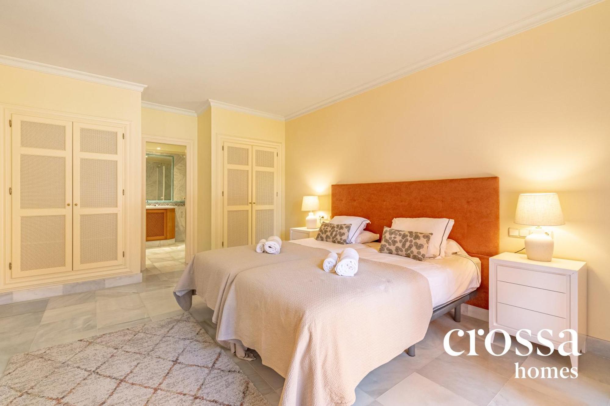 Elegant Golf Apt, Peace, Pool, Panoramic Views Appartement